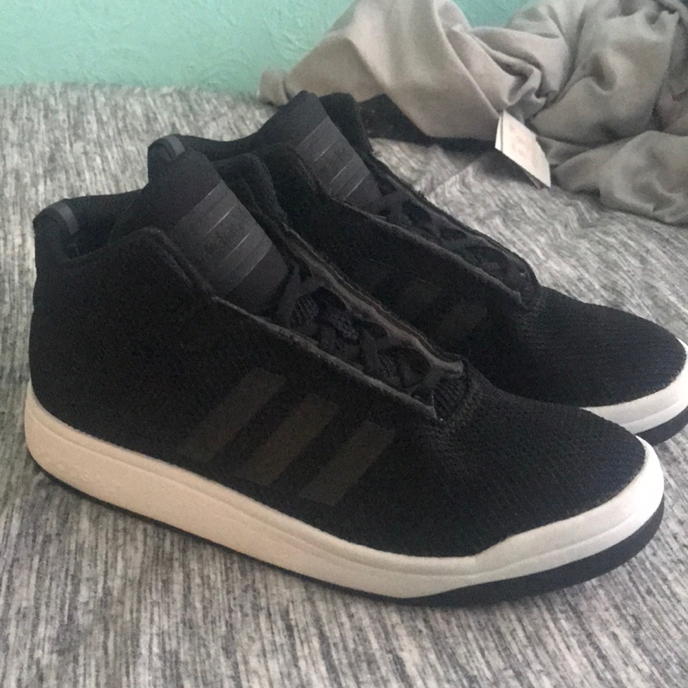 Men's Black Knit Mid-Top Casual Sneakers